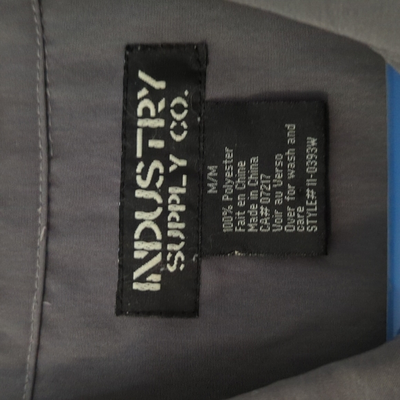 Men's Shirt - Picture 2 of 4